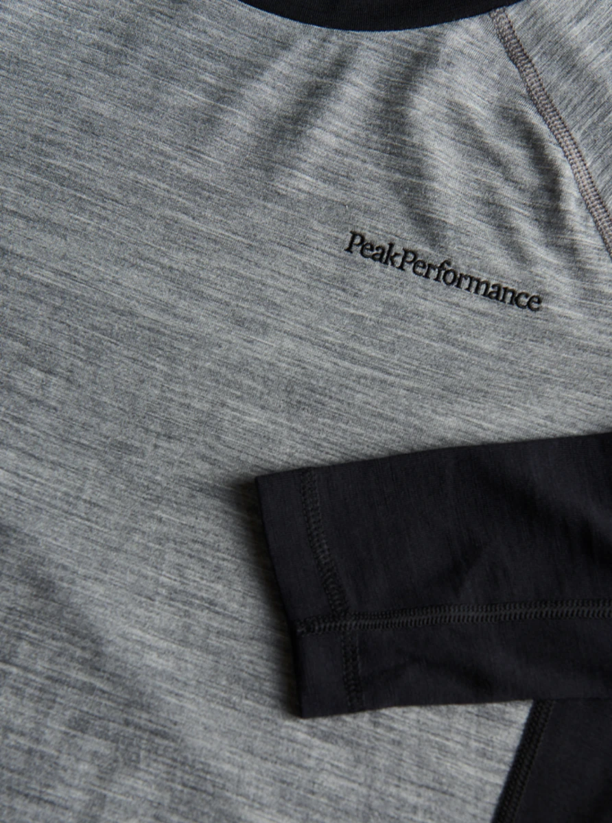 PEAK PERFORMANCE WOMEN'S MAGIC CREW Grey Melange / Black - Image 6